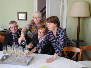 Dimanche 19 novembre 2017 ... Après la Célébration de la Messe de Ste Cécile . Comme chaque année , Invitation chez Odette et sa Famille ... UN TRES GRAND MERCI ODETTE .....