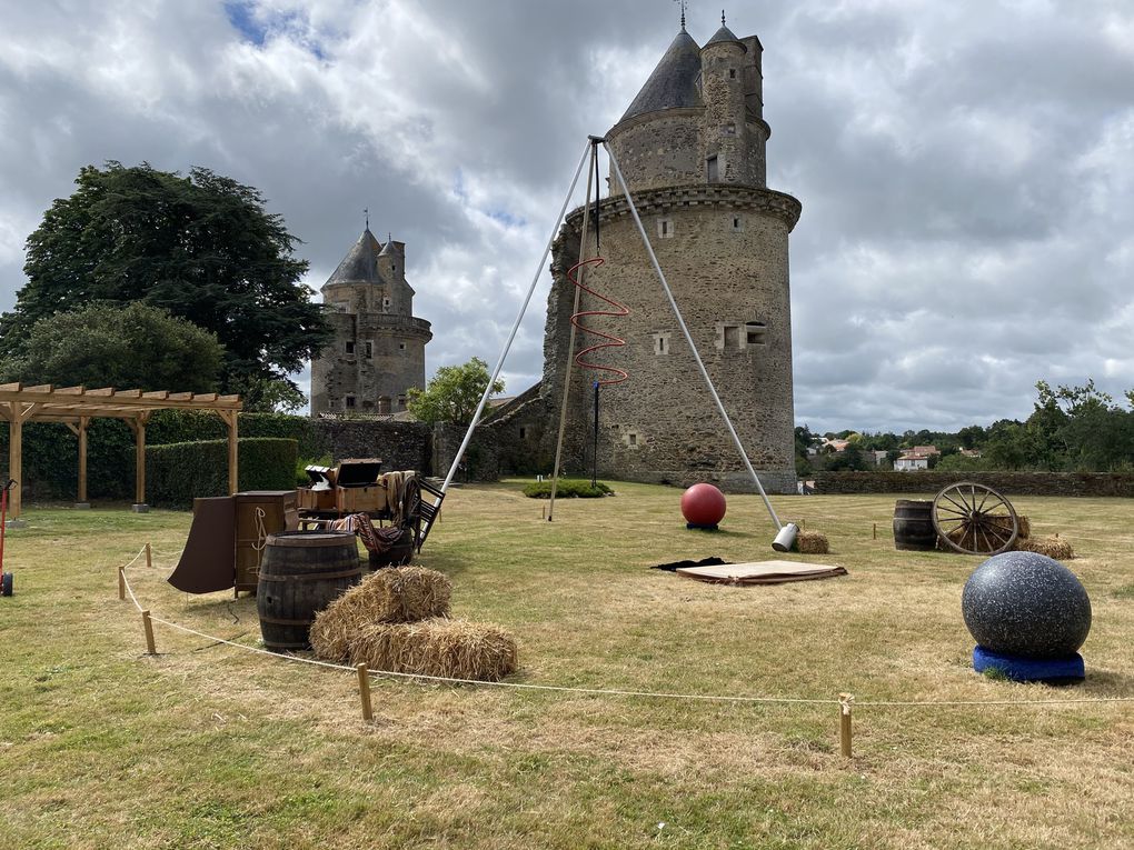 Le château d'Apremont