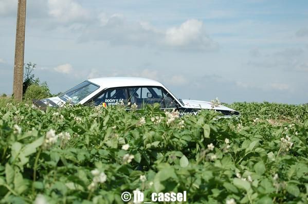 Voila les photos du rallye d'Ypres, j'en ai un petit milier en stock ! n'h&eacute;sitez pas &agrave; me contacter si vous en d&eacute;sirez ! <br /><br />PS: je ne maitrise pas tout &agrave; fait mon appareil photo donc n'h&eacute;sitez pas &agrave; me dire ce que je peux am&eacute;liorer !<br /><br />Edit : quelques photos de mon fr&eacute;ro ont &eacute;t&eacute; ajout&eacute; !