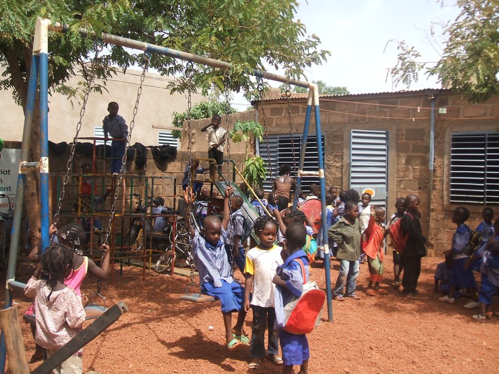 Ecole de la Fondation Les Enfants d'Abord : c'est là que Camille travaille.