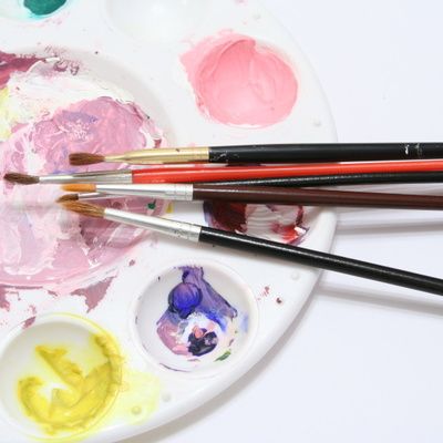 Cours de peinture pour enfant (conseils, adresse, prix)