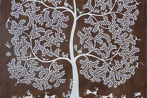 La vie grouille autour de l'arbre...
