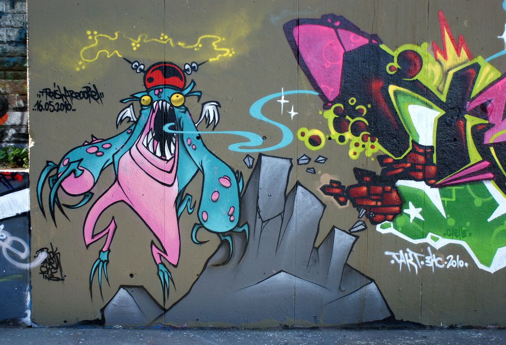 Album - Graffitis IVRY sur Seine Tom-001