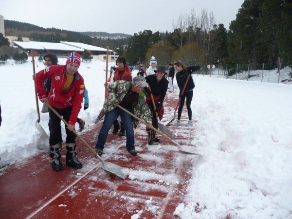 Album - Deneigement-piste