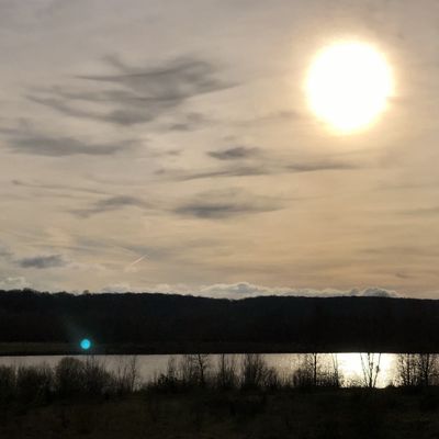 Soleil se couche sur la Loire