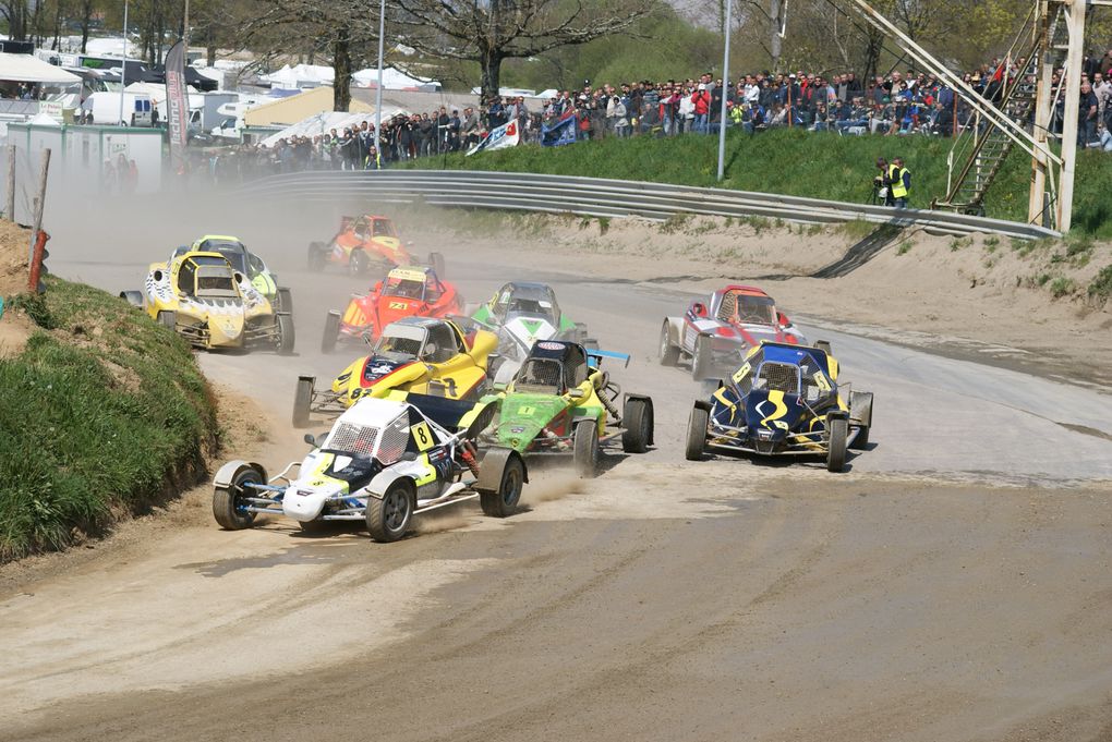 Les 20 et 21 avril 2013 à St Junien (87), 2ème épreuve du championnat de France d'autocross.