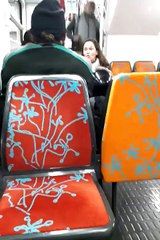 Elle agresse un homme en djellaba dans le RER (Video)