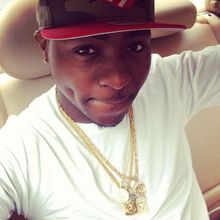 Davido Is Such An Adorable Dad As He Enjoys Family Time With Daughter, Imade