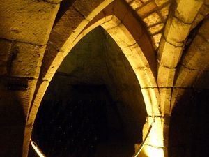 Les caves de la maison de champagne Taittinger qui utilisent celle de l'ancien monastère St-Nicaise (c'est dans les vieux pots n'est-ce pas...).
