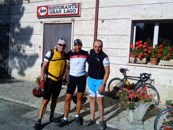 700km / 7421 Höhenmeter in fünf Tagen
Mit dem Rad durch Abruzzo, Lazio, Marche, Umbrien, Toskana und Ligurien
