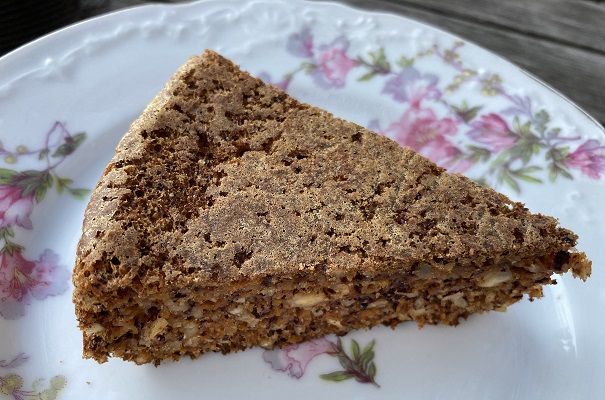 Gateau Aux Carottes Et Aux Noisettes A Tablons Nous
