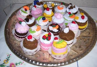 des gateaux miammmmmmmmmmm feutrine