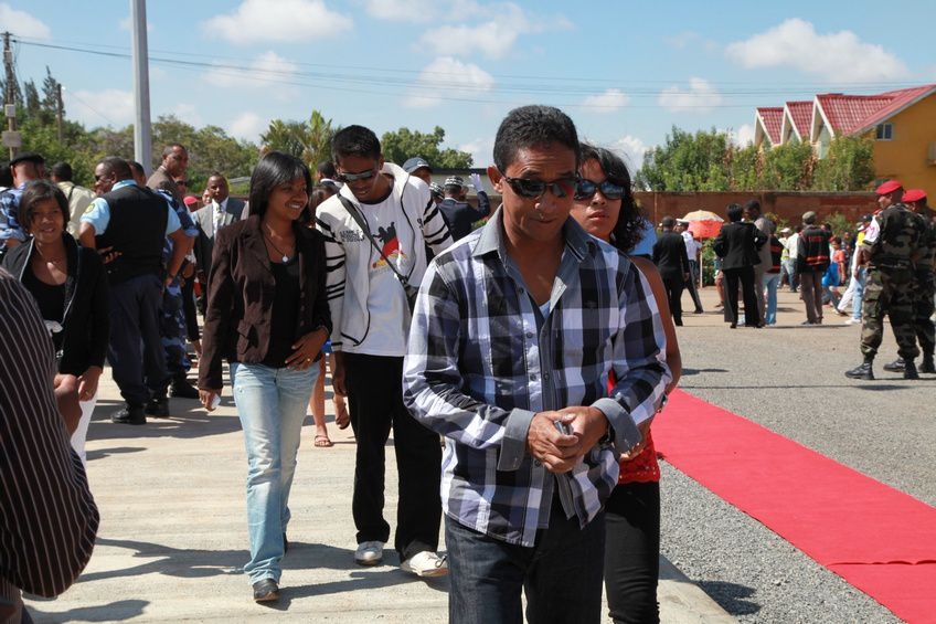 Dans le cadre du IIè anniversaire de la IVèRépublique, le couple présidentiel, Andry et Mialy Rajoelina, a inauguré le «Coliseum de Madagascar» sis à Antsonjombe. 1ère partie. Photos: Harilala Randrianarison