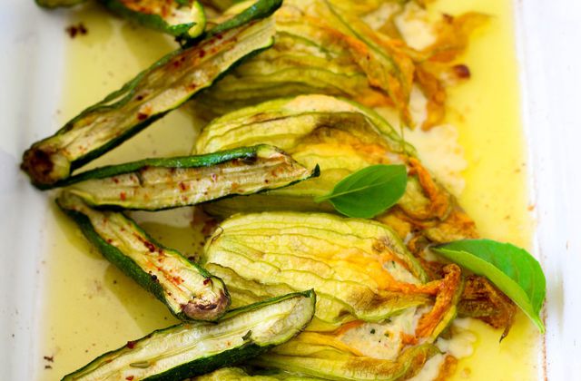 Fleurs de courgettes farcies à la ricotta