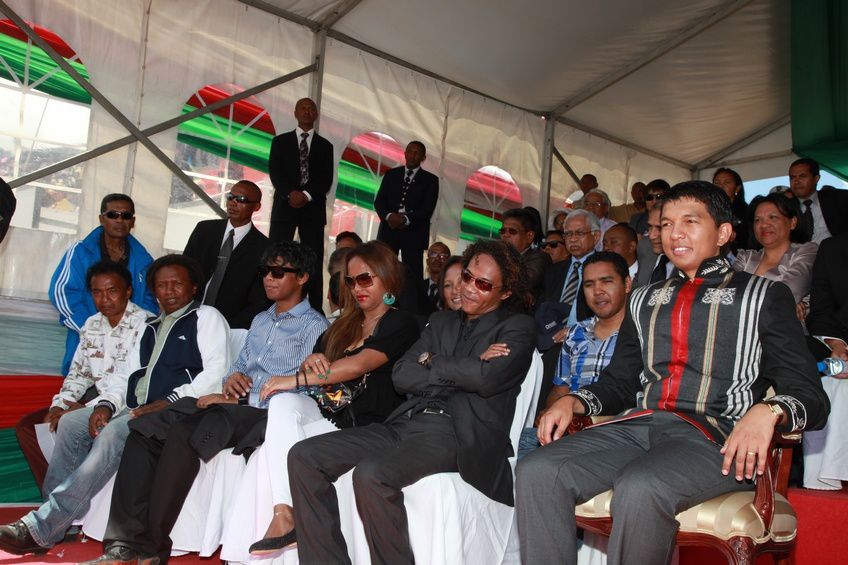 Dans le cadre du IIè anniversaire de la IVèRépublique, le couple présidentiel, Andry et Mialy Rajoelina, a inauguré le «Coliseum de Madagascar» sis à Antsonjombe. 4è partie. Photos: Harilala Randrianarison