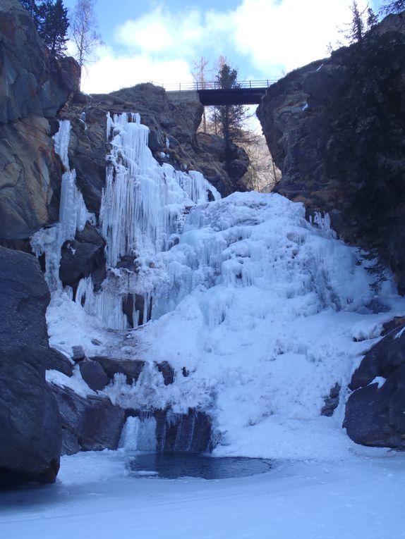 quelques photos et vidéos d'hivernales, ski de rando et cascade de glace, Champagny et Cogne (Italie)
Février 2013