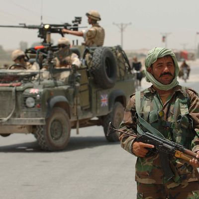 Trois soldats britanniques tués par une bombe artisanale en Afghanistan.