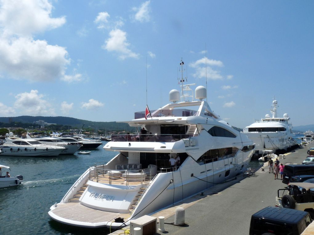 THUMPER, a quai dans le port de Saint Tropez le 09 juillet 2018