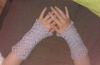 Mitaines ajourées fait au crochet