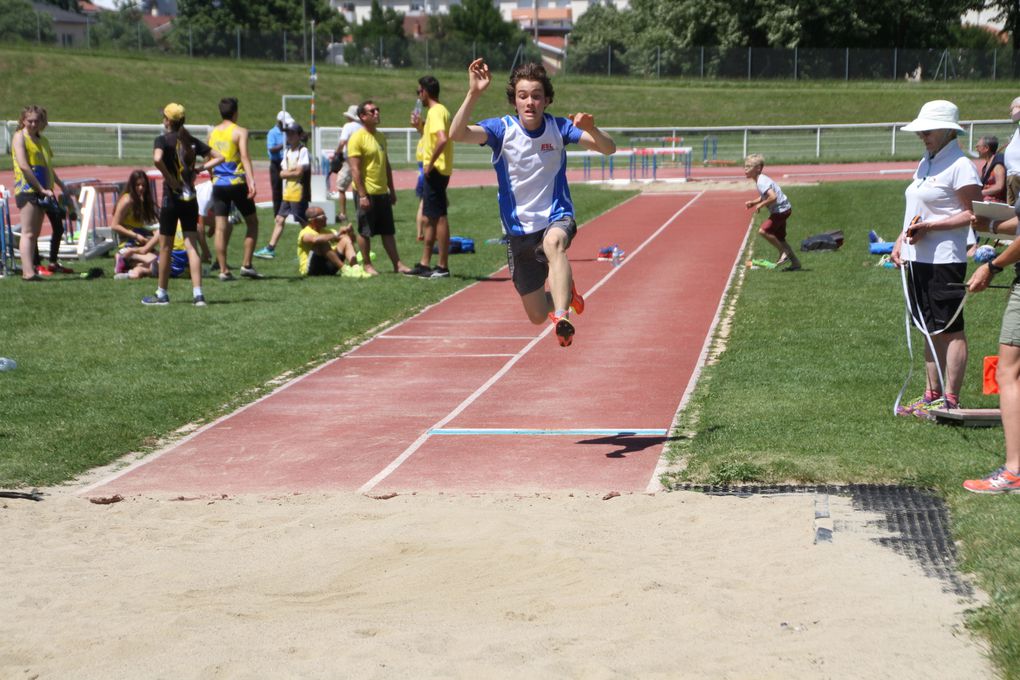 Camille Moulard et Marion Peju médaillées aux championnats du Rhône minimes