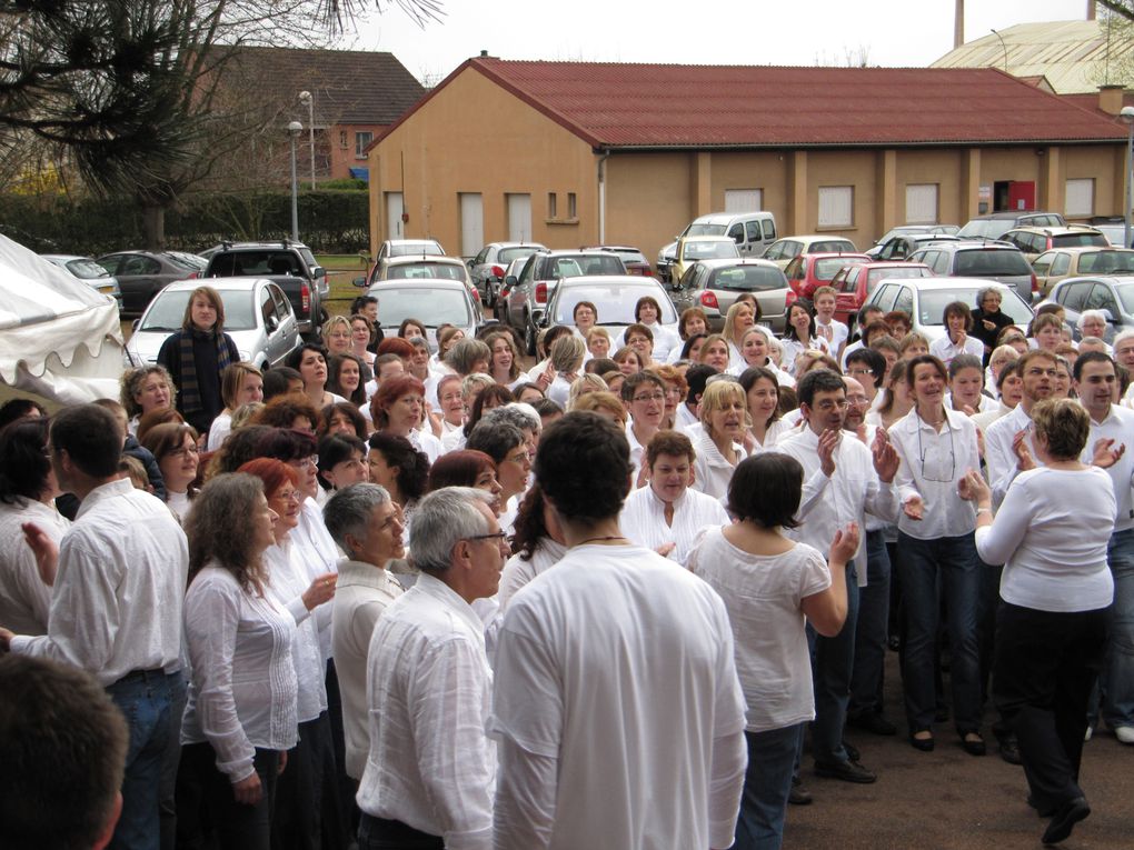 Concert RES71 le Dimanche 28 Mars 2010. 220 choristes réunis pour un concert exceptionnel.