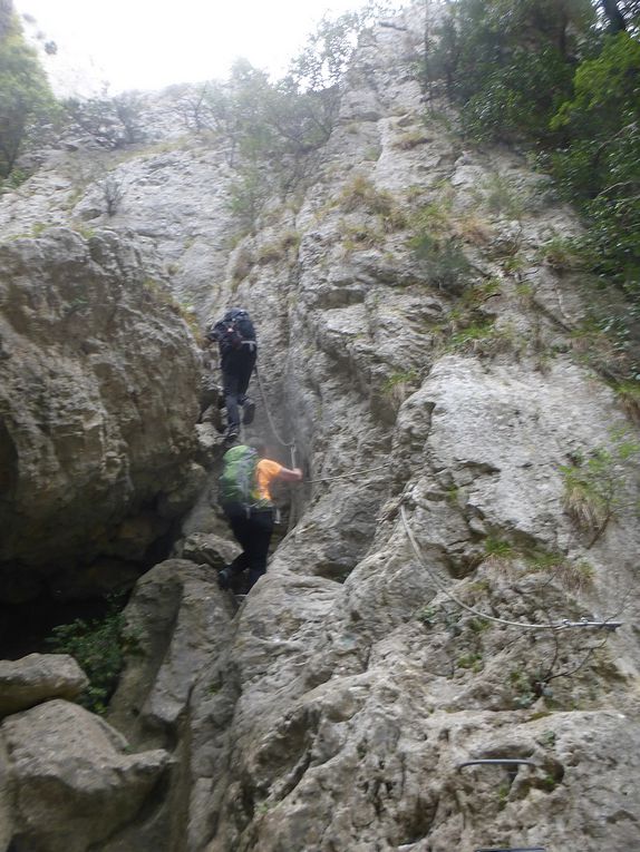 Lioux, La combe de Vaumale Le 13 04 2022 Animatrice Christine R