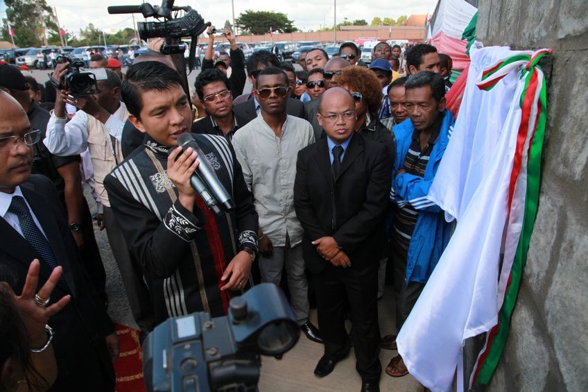 Dans le cadre du IIè anniversaire de la IVèRépublique, le couple présidentiel, Andry et Mialy Rajoelina, a inauguré le «Coliseum de Madagascar» sis à Antsonjombe. 1ère partie. Photos: Harilala Randrianarison