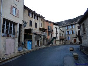 Annot, Alpes de Haute Provence (Voyages en camping-car)