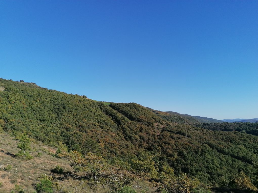 Autour du château de Montaigut