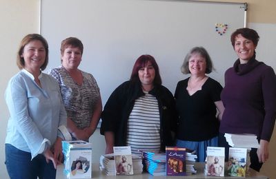 Remise de livres au CDI du collège 