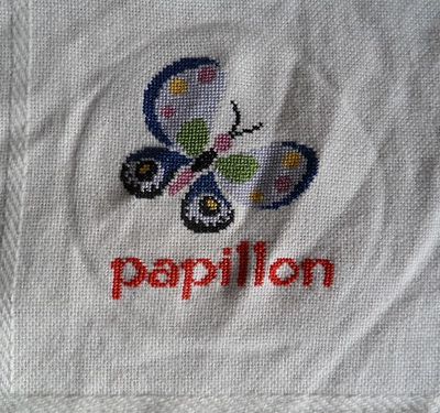 Mouton Rouge, Plaid, Papillon