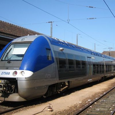 Les éléments automoteurs électriques de la SNCF : les Z 27500