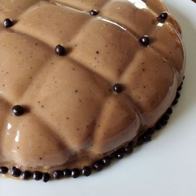 Entremet au café, caramel et noix caramélisées