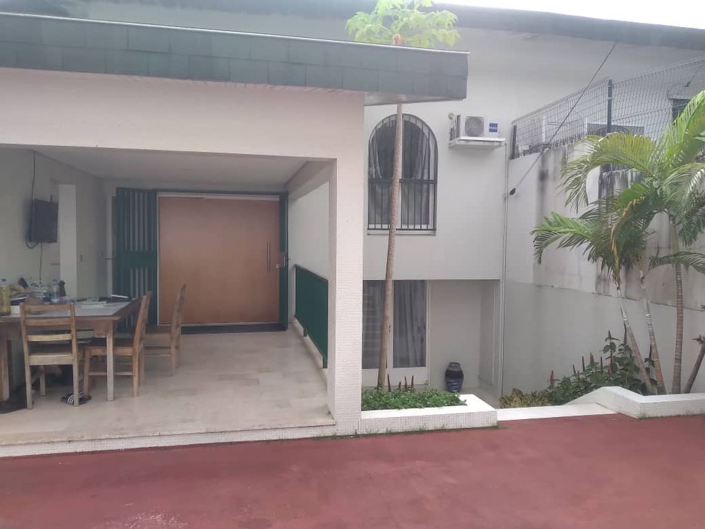 VILLA DUPLEX A VENDRE COCODY