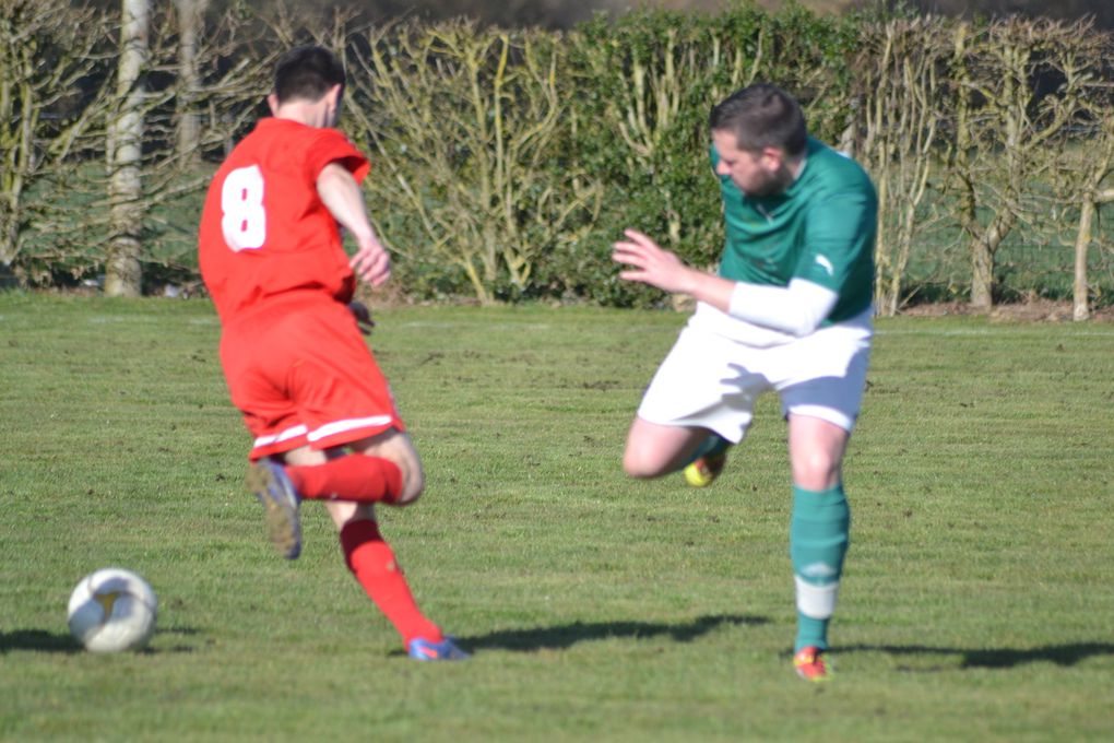 Quelques photos du matchs contre le FC Chateau-gontier (08-03-2015) Merci à Pépé pour les photos!