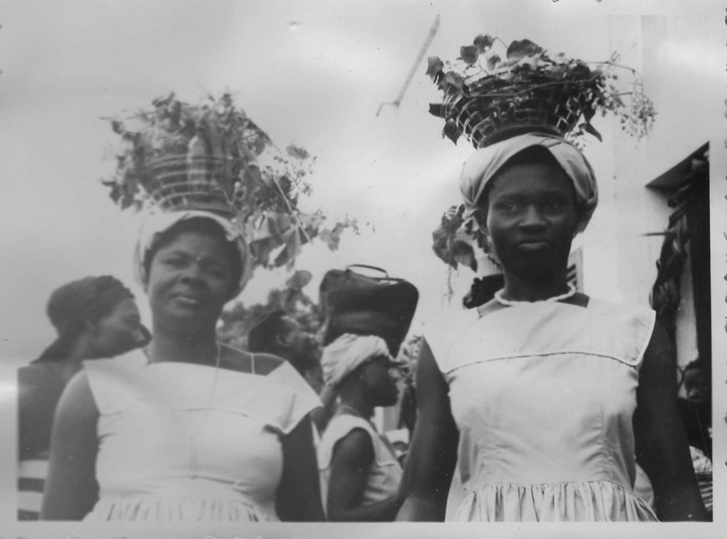 Photographies de Pointe-Noire et de la région du Kouilou dans les années 1950 (gracieusement fournies par une lectrice assidue, Françoise, qui a vécu à cette époque au Congo).