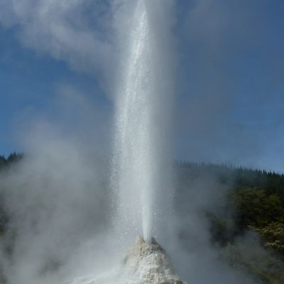 Des volcans de Rotorua à l'Art Déco de Napier