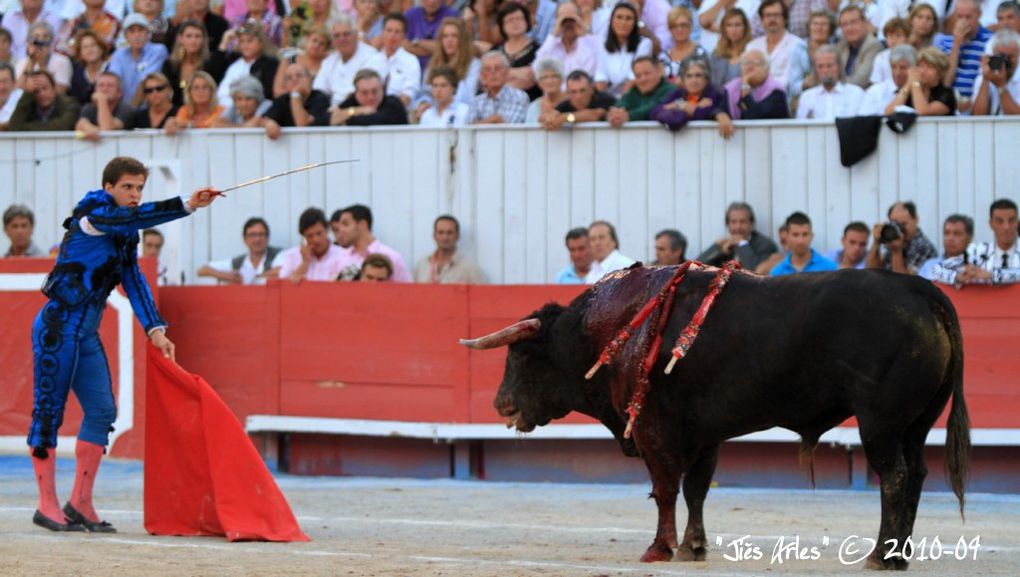 FERIA DU RIZ 2010 à ARLES - Corrida Goyesque du samedi 11 septembre à 17H30 avec 1 Toro de Bohorquez pour Manuel MANZANARES et 6 Toros de Daniel RUIZ pour EL JULI et JUAN BAUTISTA (Sobresaliente Charly EL LOBO)