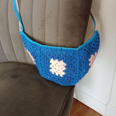 Au crochet: un sac forme banane