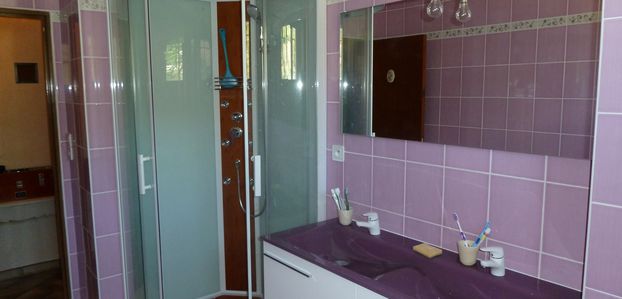 Rénovation de salle de bains à Mathay (25)