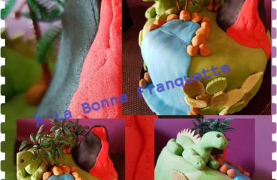 Gâteau sur le thème dinosaure pour l'anniversaire de Quentin