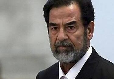 SADAM HUSSEIN PENDU