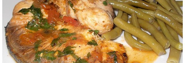 Filets d'Espadon à la Sauce Tomate
