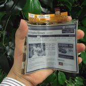 LG begins mass production of flexible e-paper display