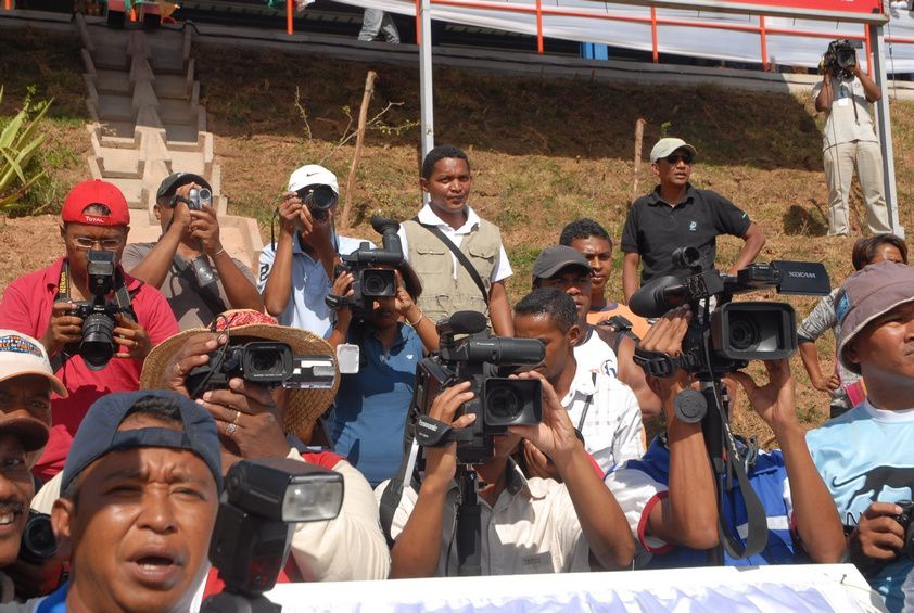 Inauguration du Kianja (Stade) Makis de Madagascar, à Andohatapenaka, par le Président Andry Rajoelina. 1ère partie. Photos: Harilala Randrianarison