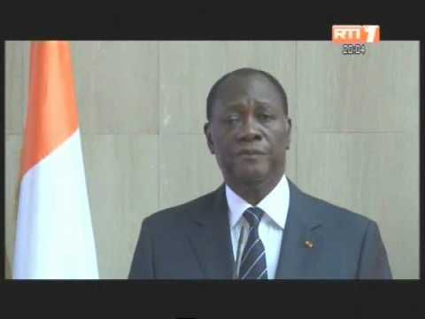 Après une séjour en Arabie Saoudite et en France,le Chef de l`Etat Alassane Ouattara a régagné Abidjan