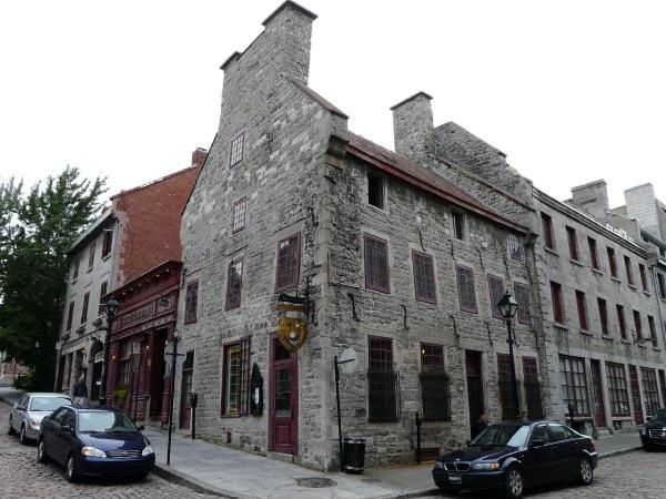 Quartier historique de la ville, à proximité du Vieux Port.