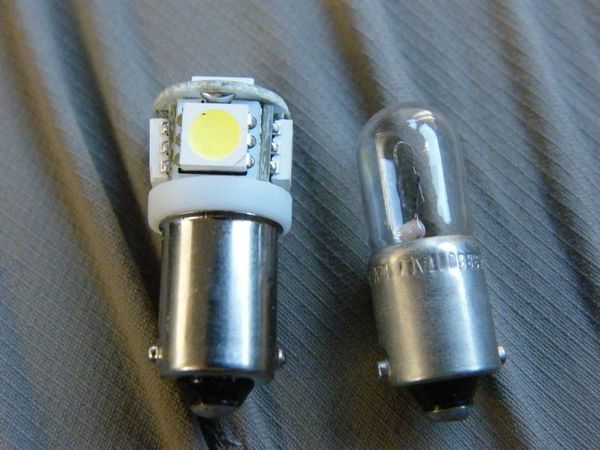 CHANGEMENT AMPOULES PLAFONNIER PAR LED 