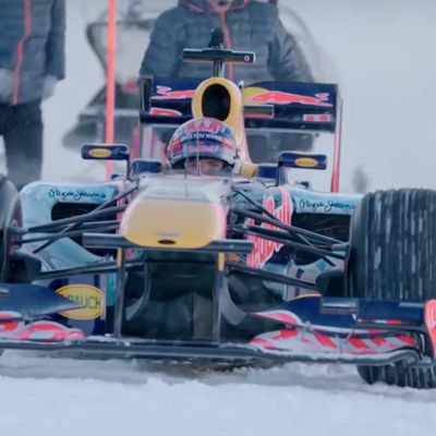 la formule 1 Red Bull sur la neige