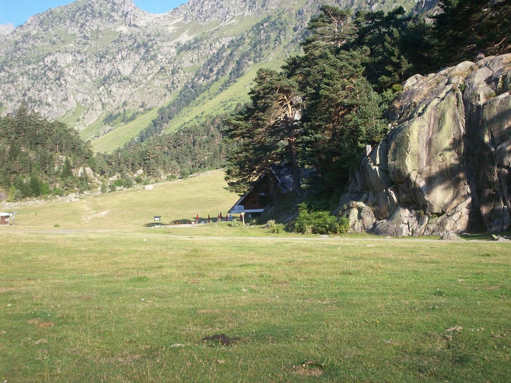 Fin de notre rando, et point d'orgue de notre séjour, le passage par le Col d'Arraillé, face au Vignemale